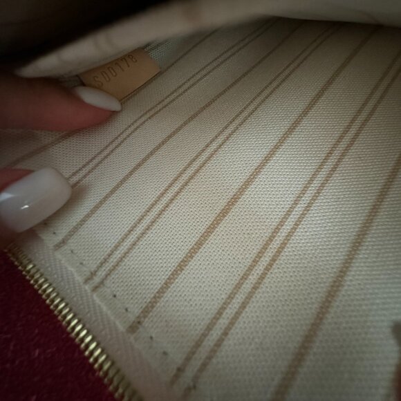 Louis Vuitton Neutrals Coated Canvas Clutch Women - Picture 12 of 12